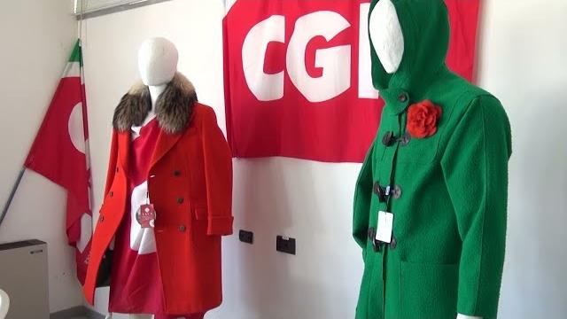 “Giù gli ordini”, il panno del Casentino a rischio: l'appello a Bertelli per il salvataggio - 8MIWwHe9BTY