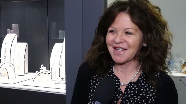 Chiude OroArezzo: affari sì, ma con il freno tirato. Gli operatori: "prezzi stand più calmierati" - 97jVFoRstY8