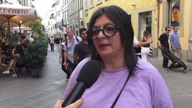 "Shopping sotto le stelle", ad Arezzo ancora un successo per la notte bianca degli acquisti - W4QEh4suyWM