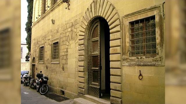 Palazzo Carbonati, Patrizio Bertelli si aggiudica l'asta - vGz2s42pYuY