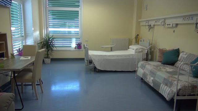Una “Human Care Room” respiratoria per stare con i propri cari nel reparto di Pneumologia - ES1wvbz6USg