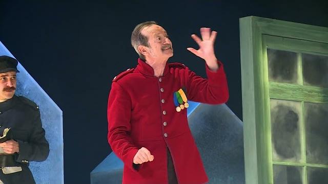 Daniele Marmi e Rocco Papaleo protagonisti de "L'Ispettore Generale" al Teatro Petrarca di Arezzo - XVLe3R5Ew1w