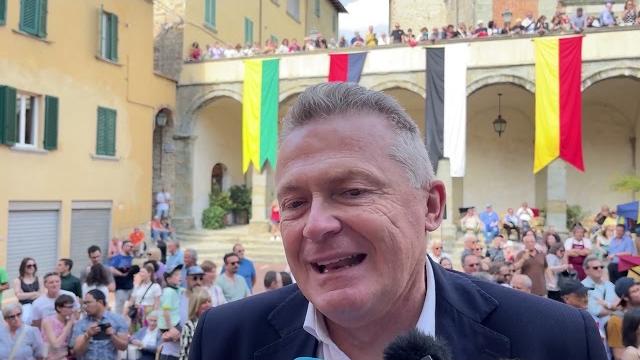 Maggiolata lucignanese, una domenica da record - _COr0bcOpc4