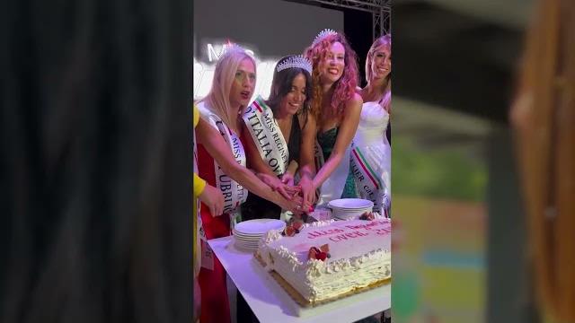 Erika Boldi vince il titolo di Miss Reginetta Over Junior. - iQGvmJ7SYRw