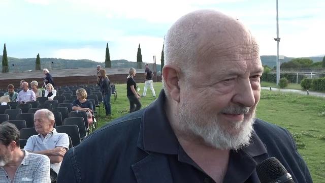 “Alti Scaffali”, Franco Cardini ha aperto in Fortezza la seconda edizione della manifestazione - qmIBLtIzGdk
