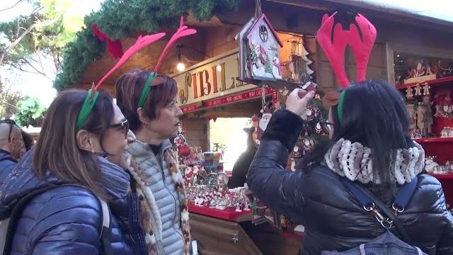 Arezzo Città del Natale, pubblicato bando per le casine di legno - r7JgOuIbj6M