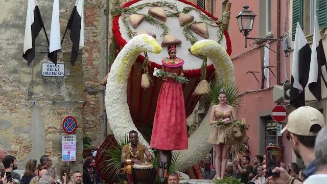 Maggiolata lucignanese: al via l'85° edizione - wgxGgCLvSoo