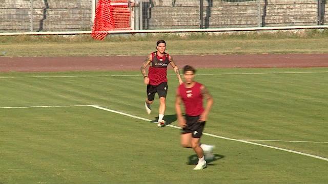 Arezzo, ultimo allenamento al Comunale prima del debutto di sabato con l'Avellino in Serie B.